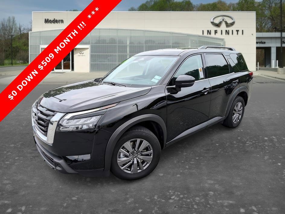 2025 Nissan Pathfinder SV 4WD's photo