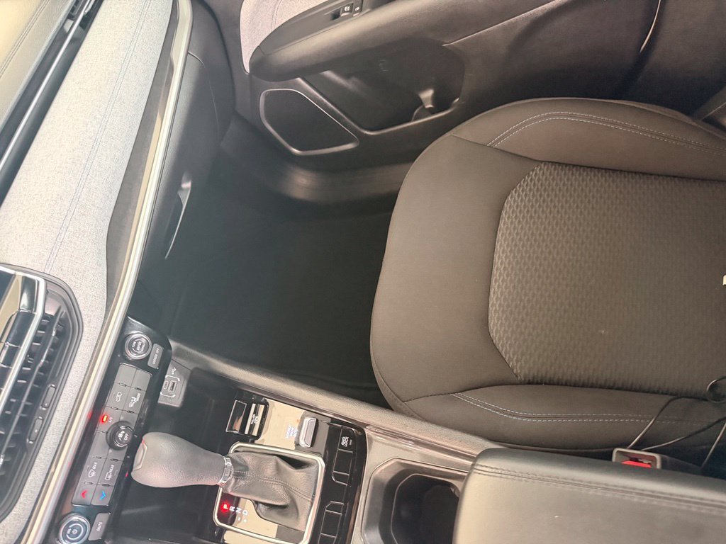 Used 2023 White Jeep Sport image 23