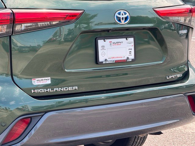 Used 2023 Cypress Toyota Hybrid Limited image 9