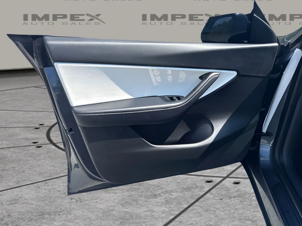 Used 2020 Gray Tesla Long Range image 17