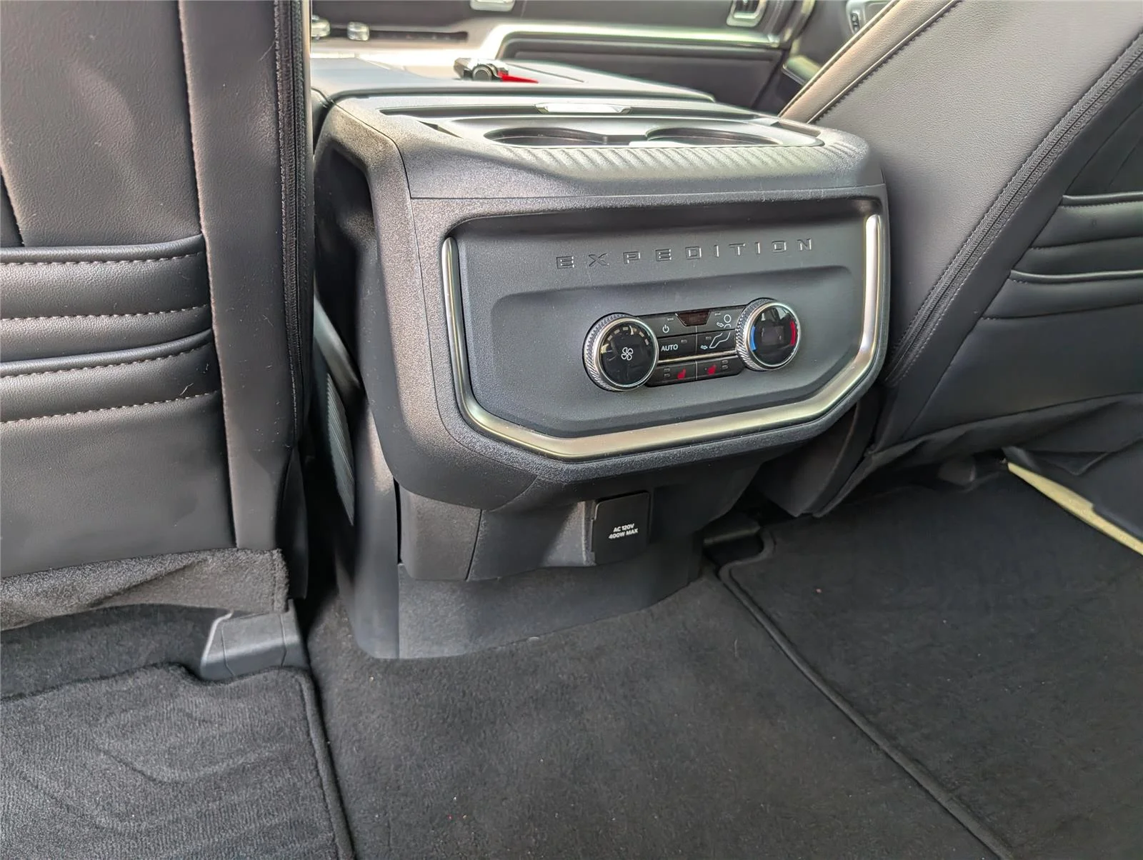 Used 2025 Agate Black Ford Platinum image 18