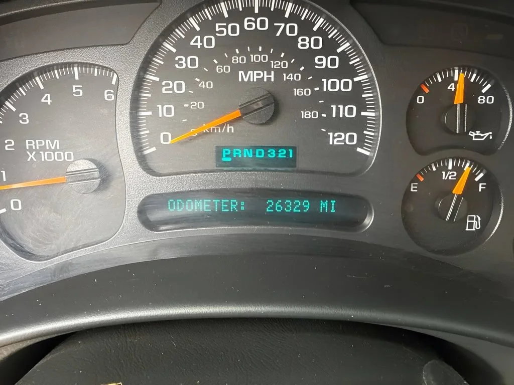 Used 2005 Onyx Black GMC SLT image 25
