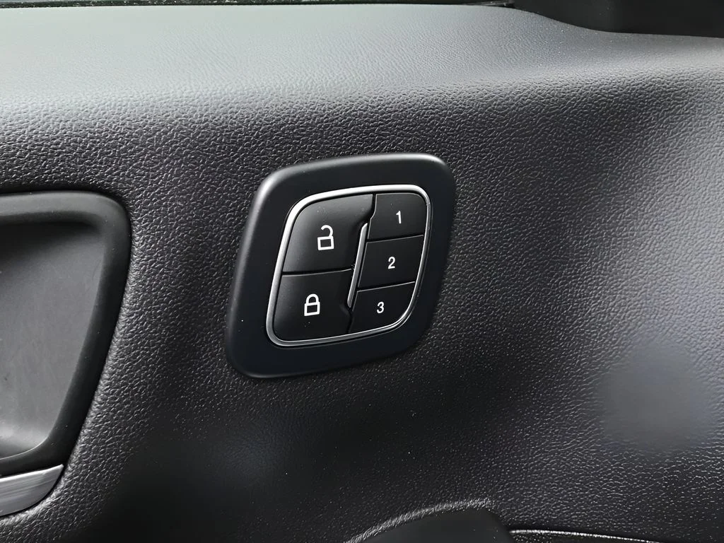 Used 2024 Agate Black Metallic Ford Platinum image 20