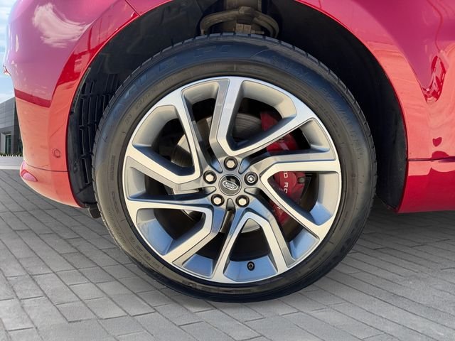 Used 2019 Firenze Red Metallic Land Rover HSE Dynamic image 9