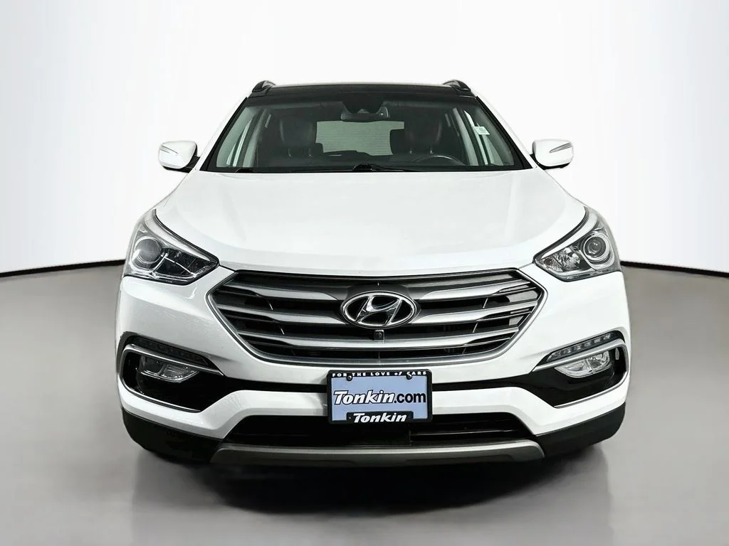 Used 2018 Pearl White Hyundai 2.0T Ultimate image 3