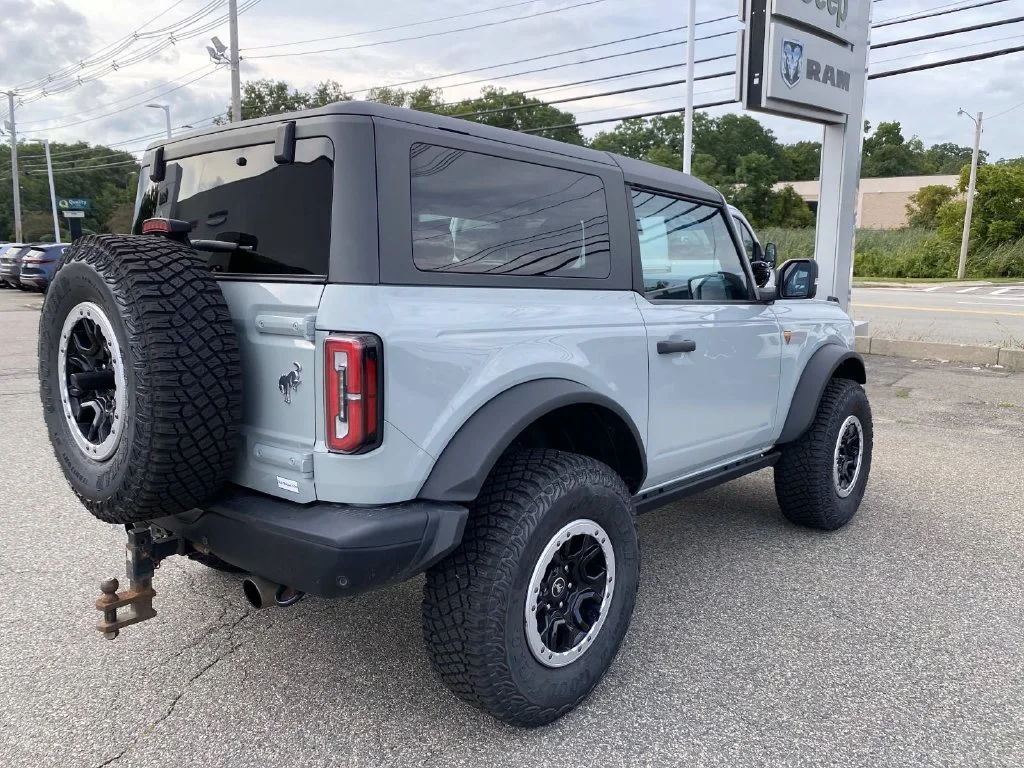 Used 2023 Gray Ford Badlands image 3