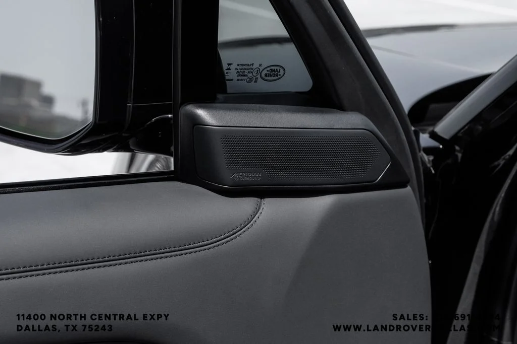 Used 2023 Black Land Rover Autobiography image 48