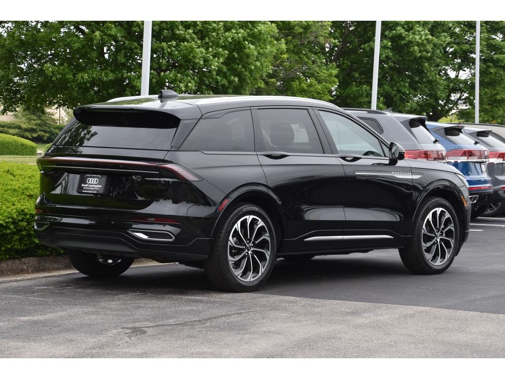 Used 2024 INFINITE BLACK MET CC Lincoln Reserve image 4