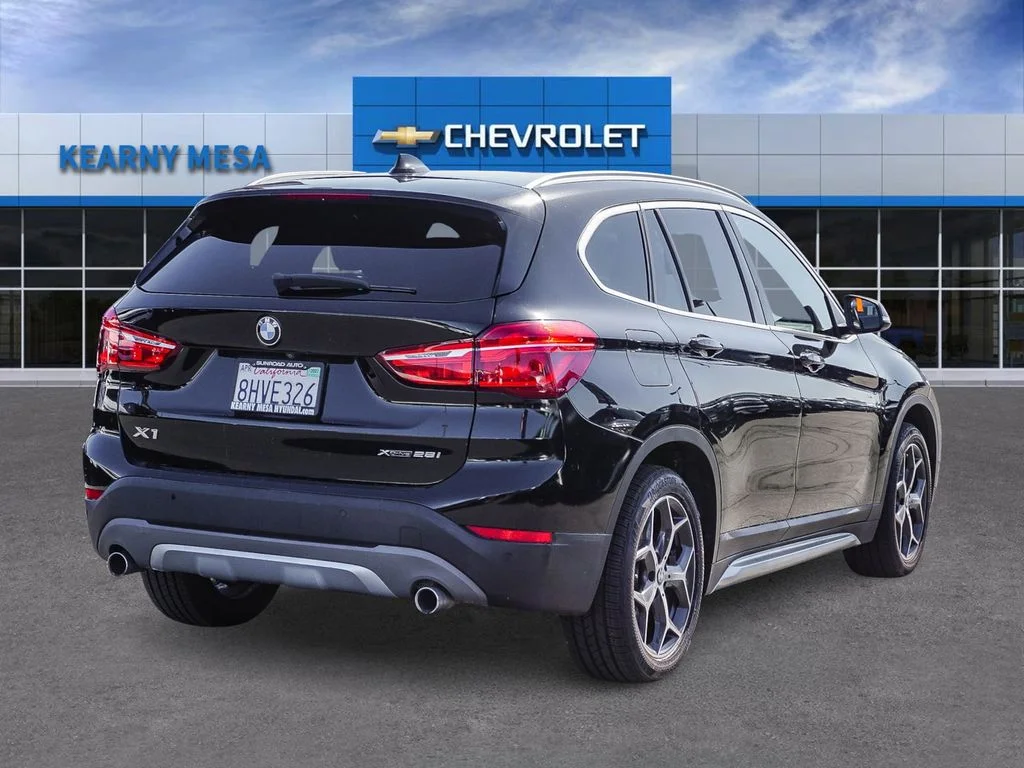 Used 2019 Black BMW xDrive28i image 6