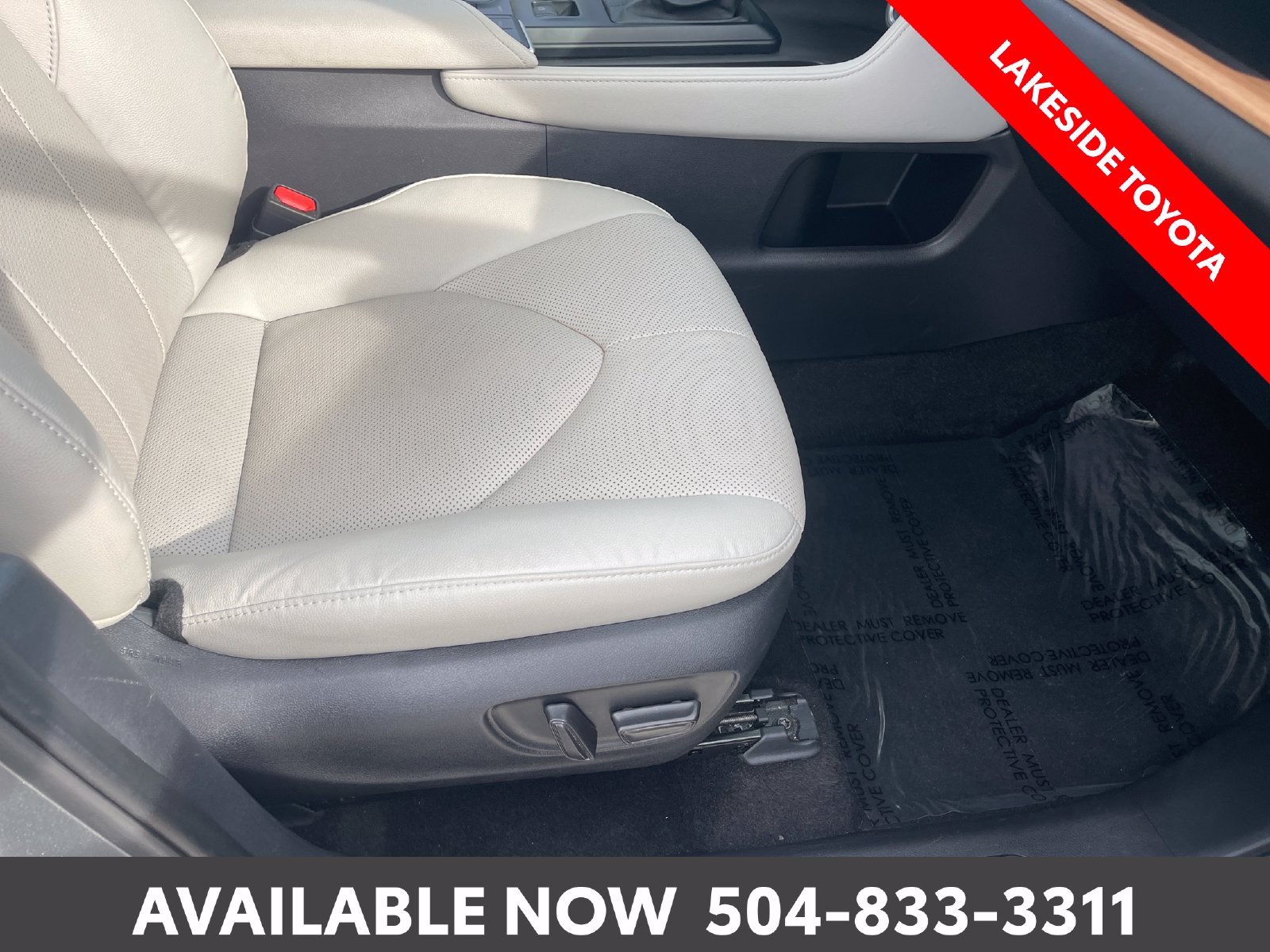 Certified Used 2025  Toyota Limited image 18