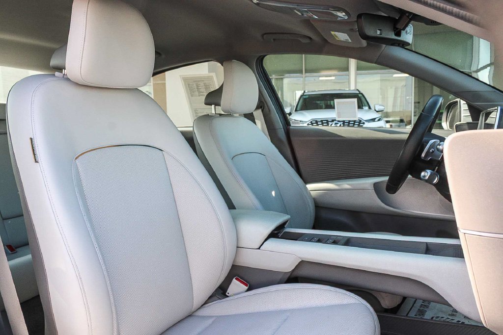 Certified Used 2023 Silver Hyundai SEL image 17