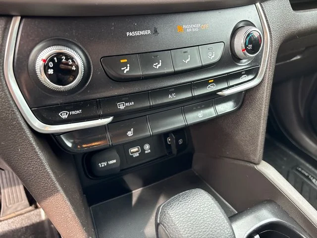 Used 2020 Gray Hyundai SEL image 24
