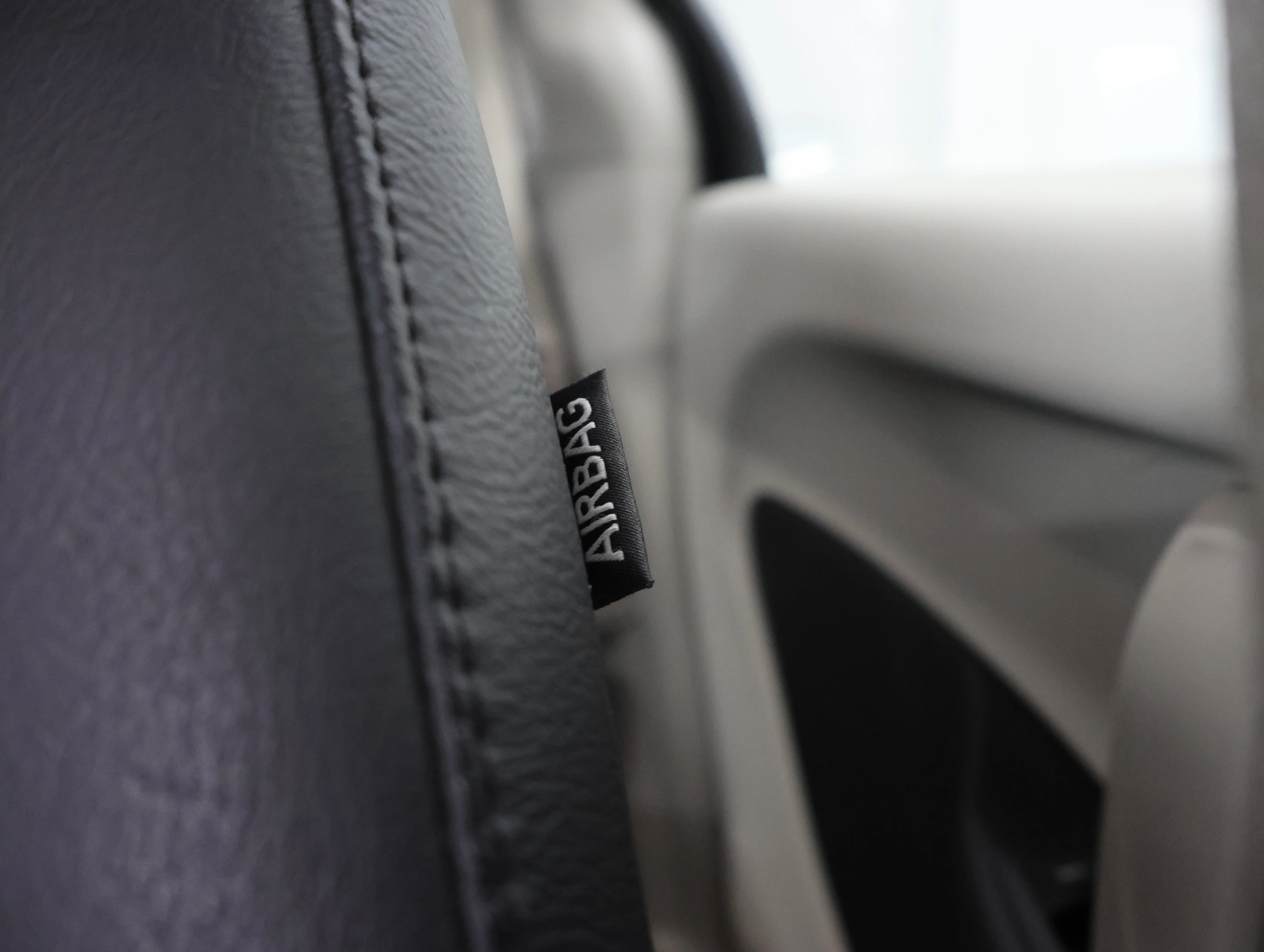 Used 2017 Jazz Blue Pearlcoat Chrysler Touring L image 44