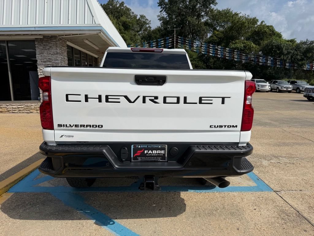 New 2026 Summit White Chevrolet Custom image 6