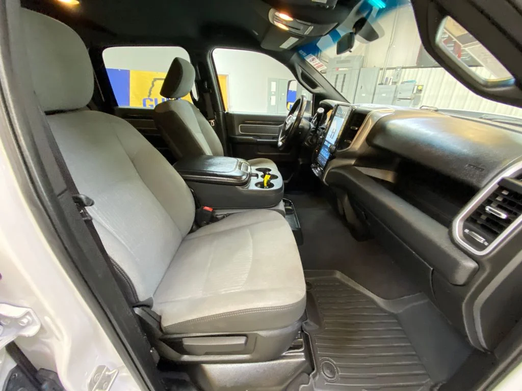 Used 2021 White Ram Big Horn image 27