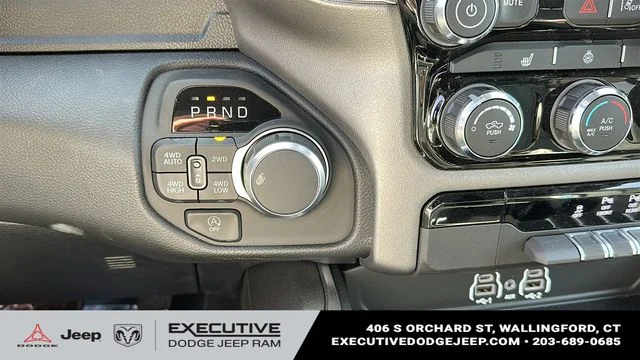 New 2026 Diamond Black Crystal Pearl-Coat Exterior Paint RAM Big Horn/Lone Star image 17