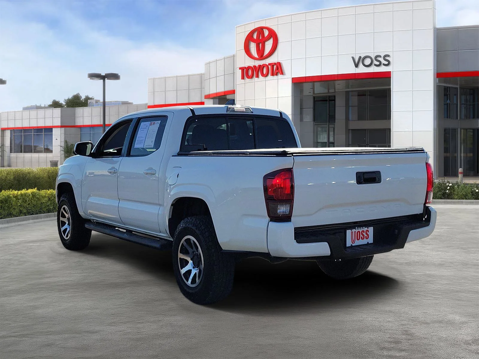 Used 2020 Super White Toyota SR image 3