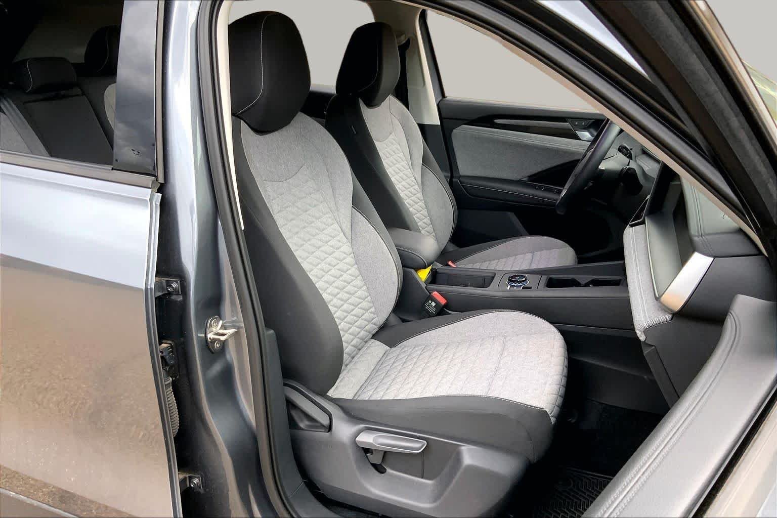 Used 2026 Platinum Gray Metallic Volkswagen S image 9