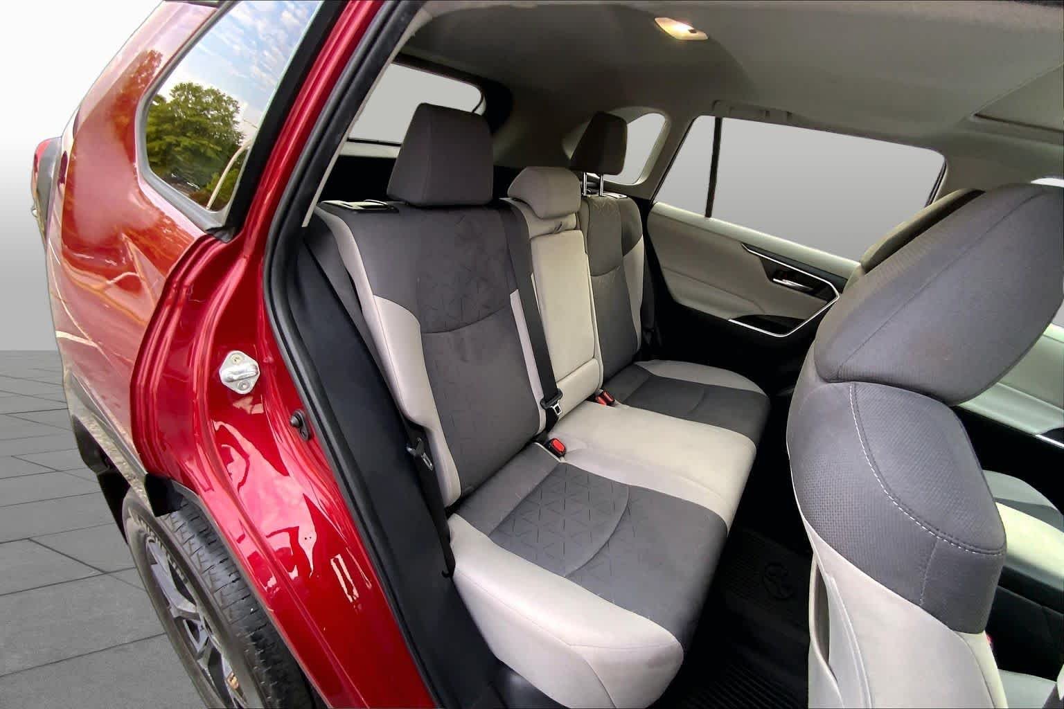 Used 2024 Ruby Flare Pearl Toyota XLE image 19