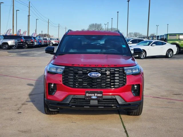 New 2026 Rapid Red Metallic Tinted Clearcoat Ford ST-Line image 2