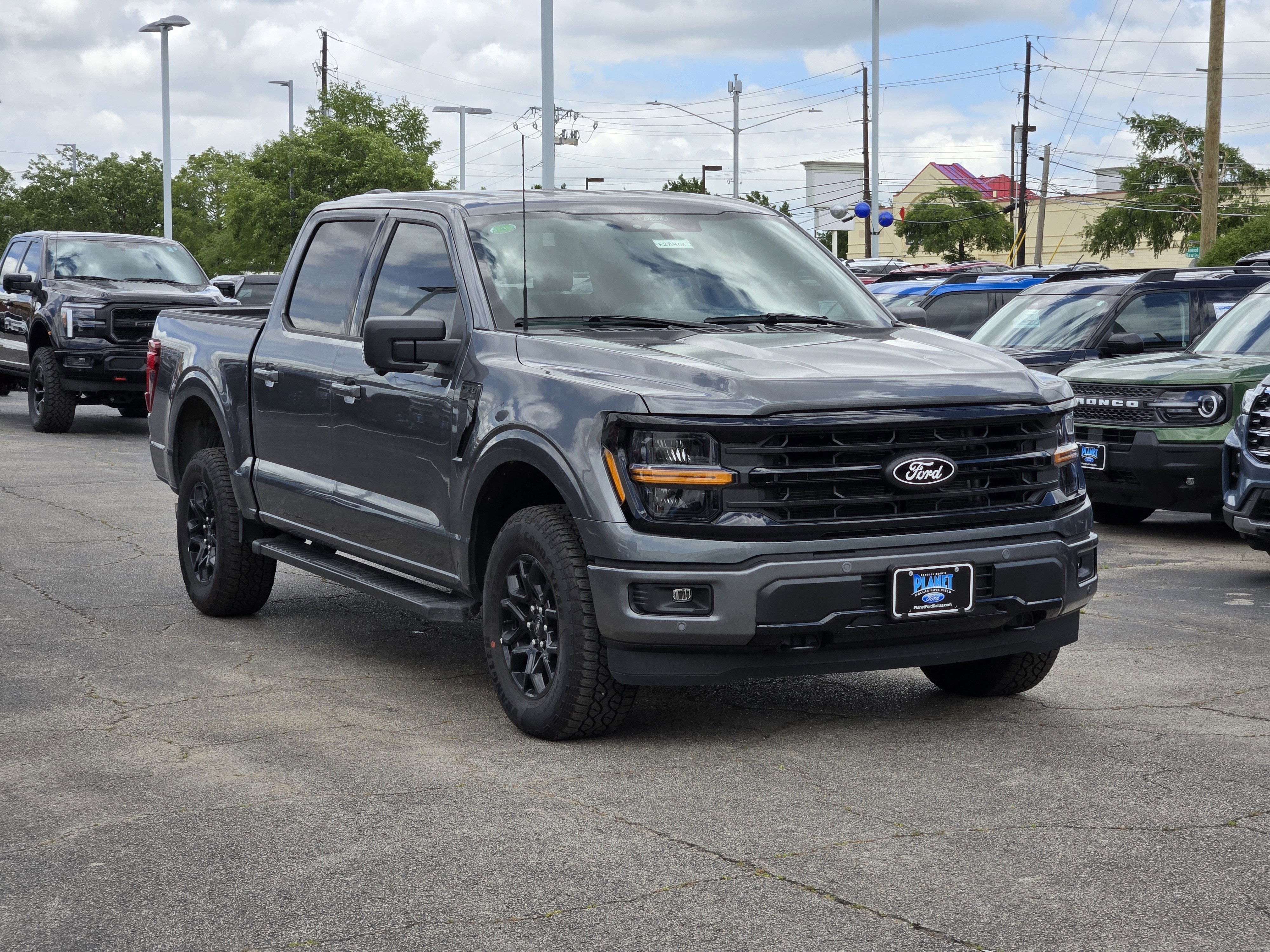 New 2026 Carbonized Gray Metallic Ford XLT image 2