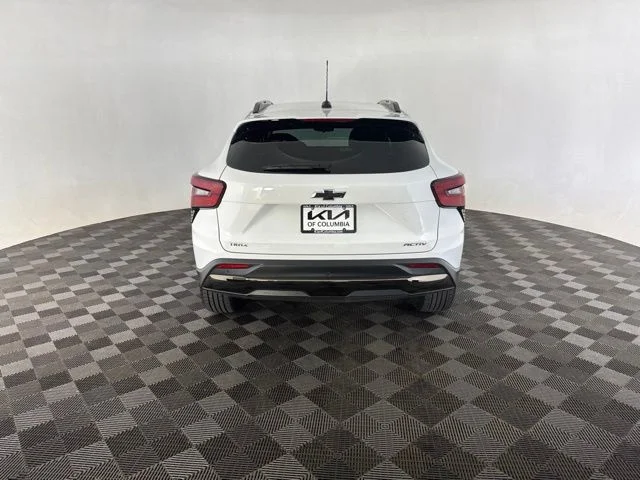 Used 2025 White Chevrolet ACTIV image 8