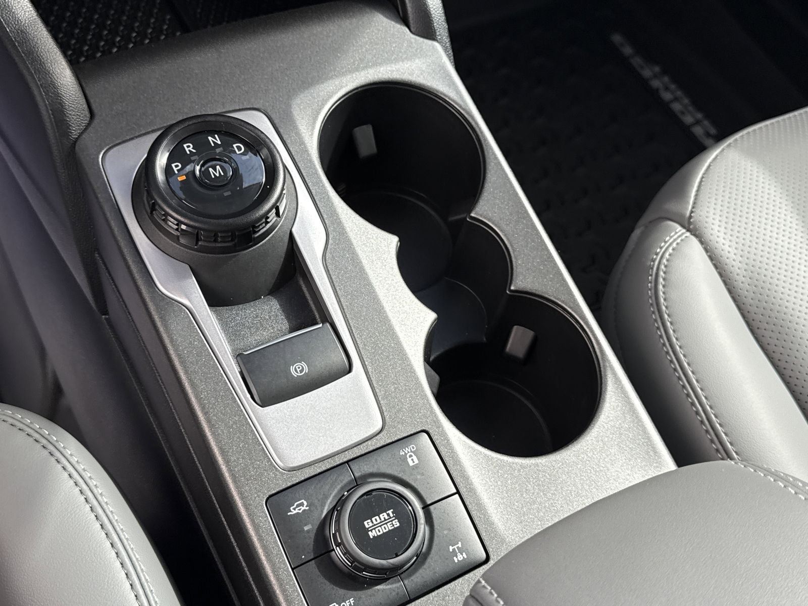 New 2026 Carbonized Gray Metallic Ford Badlands image 23