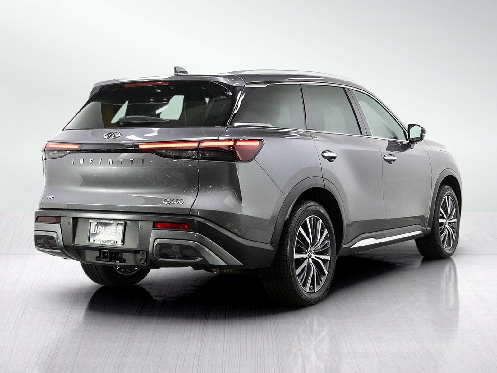 Used 2023 Graphite Shadow INFINITI Sensory image 5