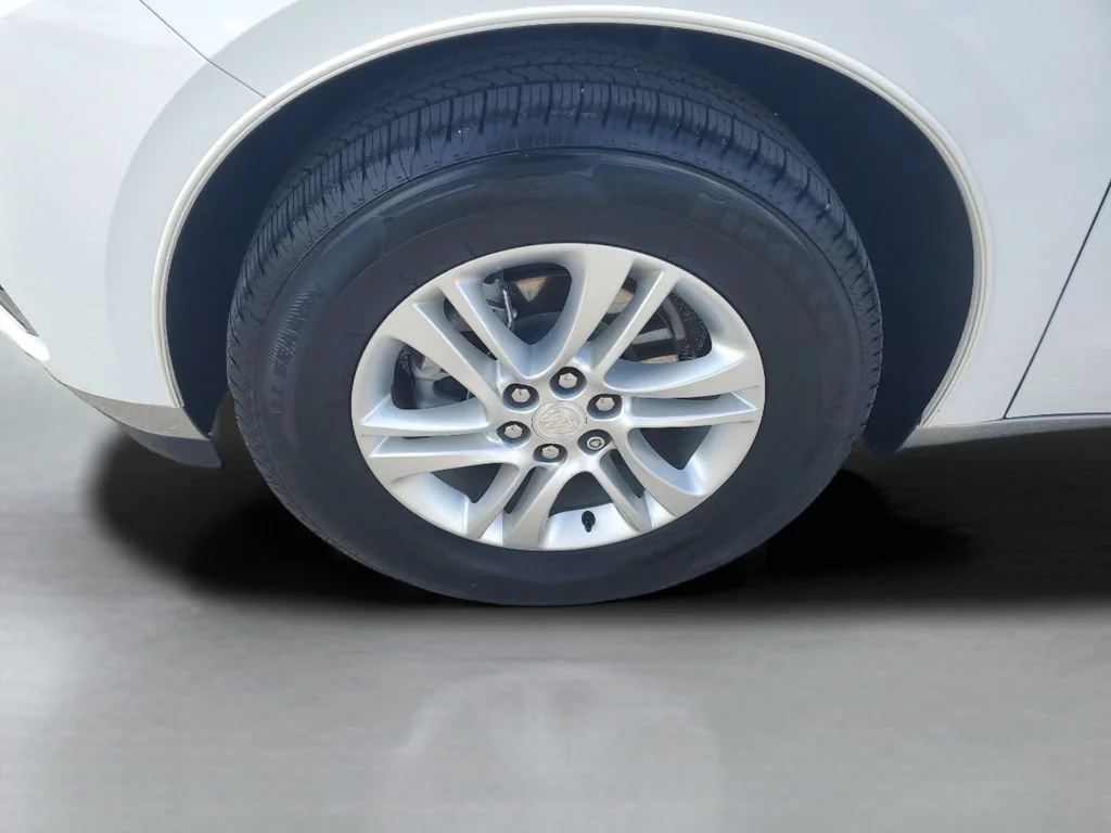 Used 2021 (Includes Satin Nickel lower exterior accent color.) Buick Essence image 22