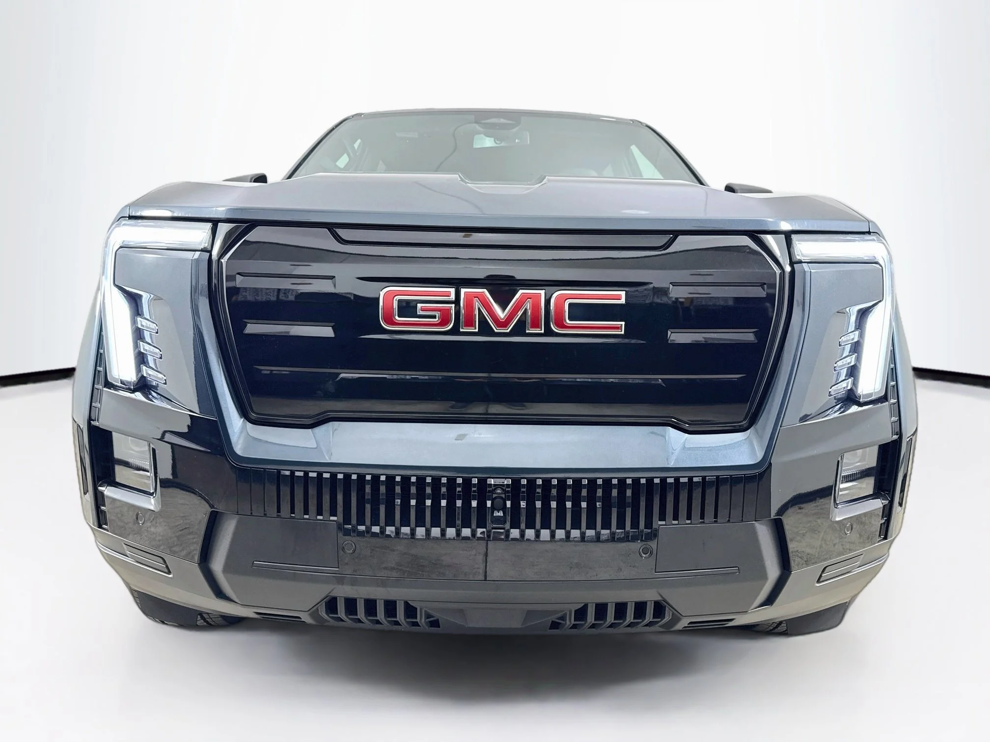 Used 2026 Deep Ocean Metallic GMC Elevation Standard Range image 2