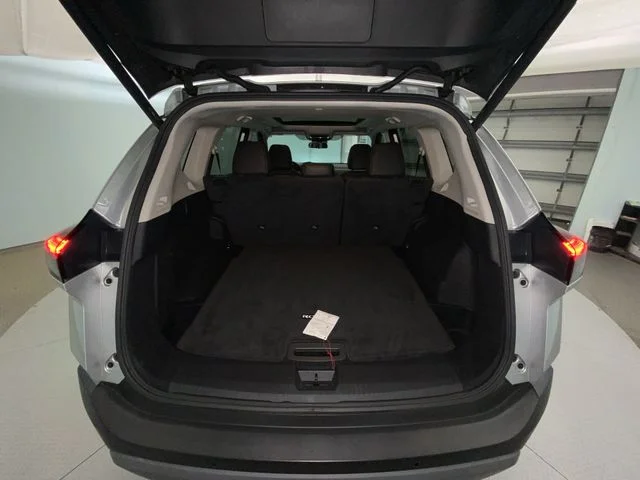 Used 2023 Silver Nissan SV image 23