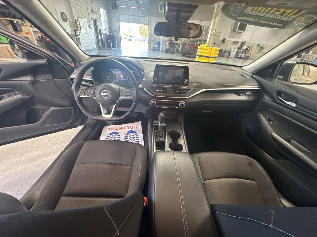 Certified Used 2025 Gun Metallic Nissan SV image 27