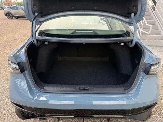 New 2026 Atlantic Gray Metallic Nissan SR image 17