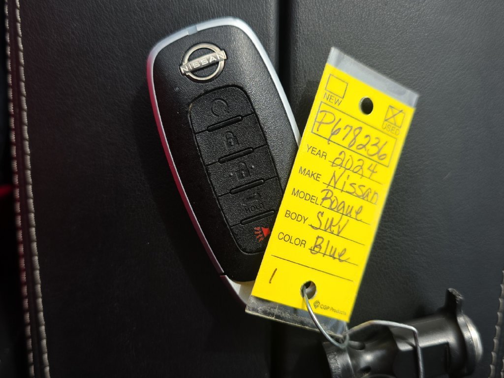 2024 Nissan Rogue SV - Photo 23