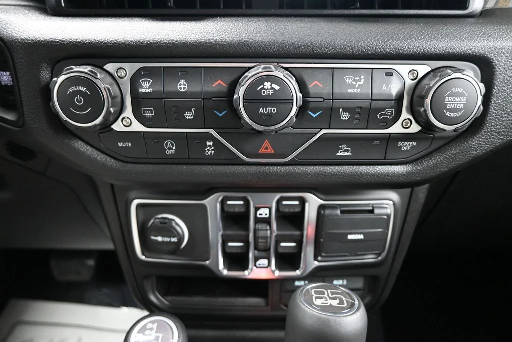 New 2026 Black Jeep 85th Anniversary Edition image 16