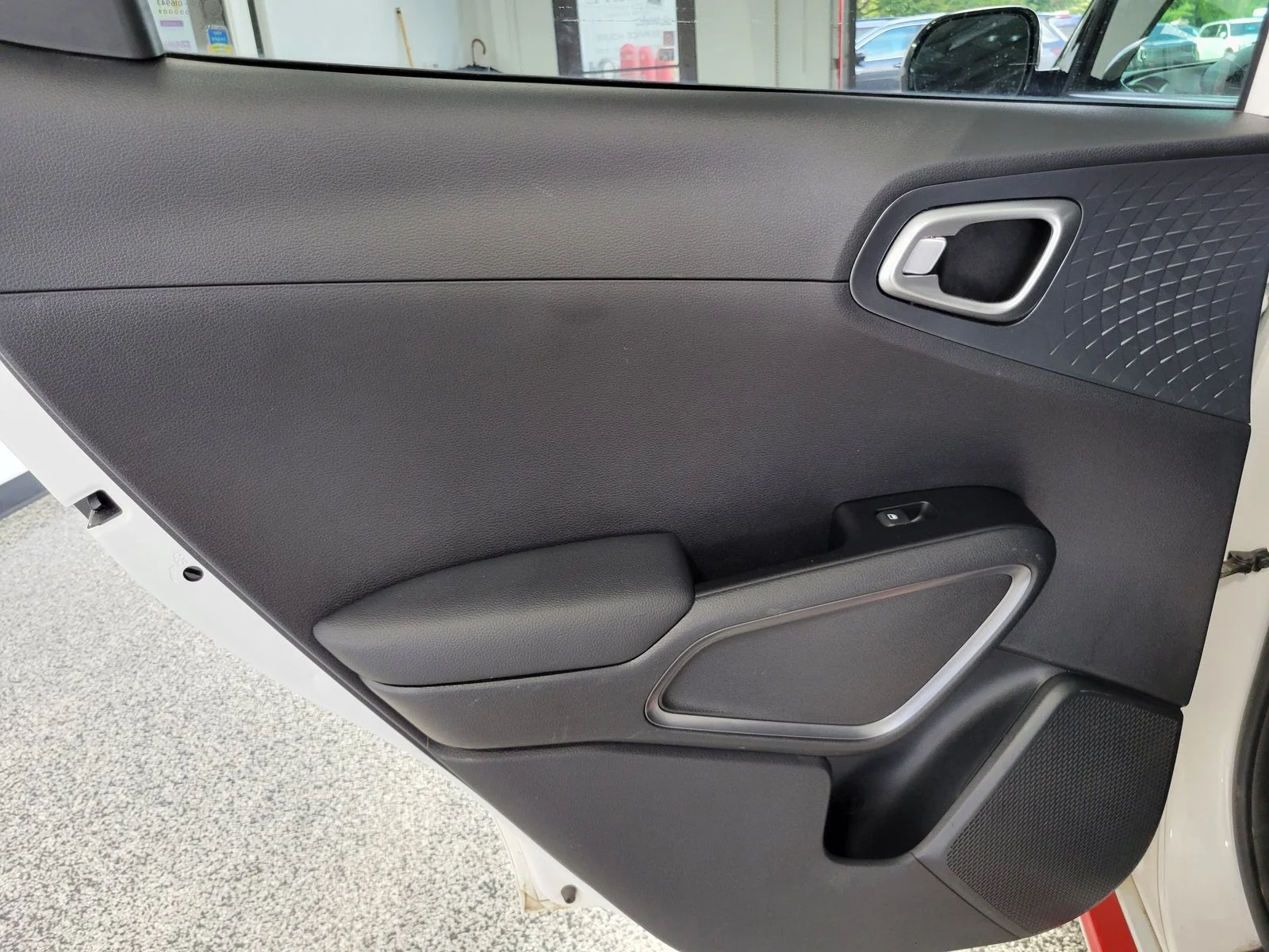 Used 2020 White Kia GT-Line image 23