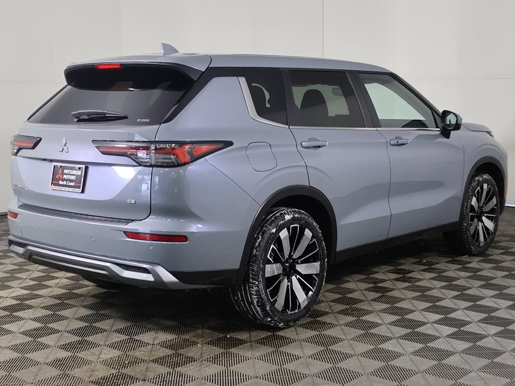 New 2026 Gray Mitsubishi SE image 12