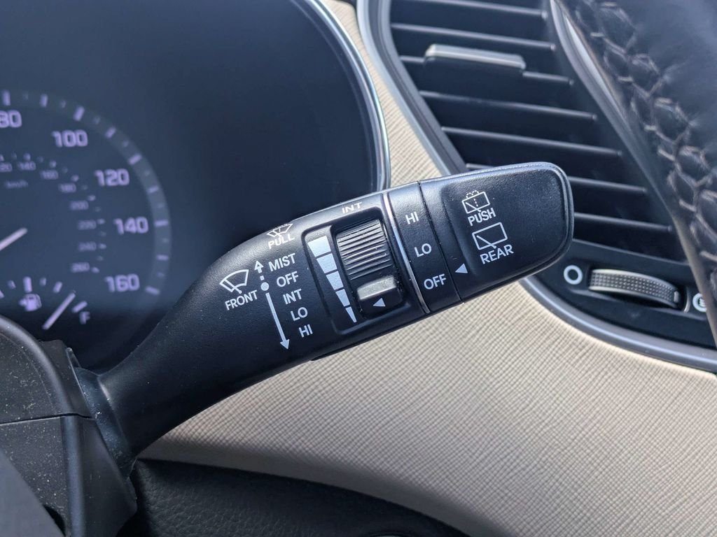 Used 2018 Gray Hyundai 2.4 image 30