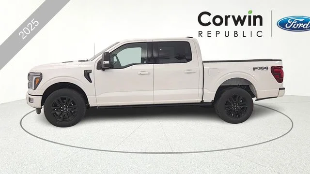 New 2025 Star White Metallic Tri-Coat Ford Platinum® image 4