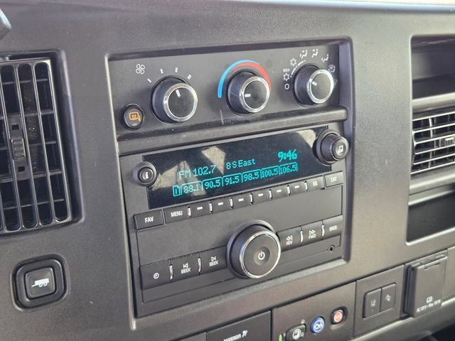 2025 Chevrolet Express Passenger LT - Photo 20
