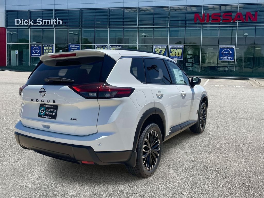 New 2026 Everest White Pearl TriCoat Nissan Dark Armor™ image 6