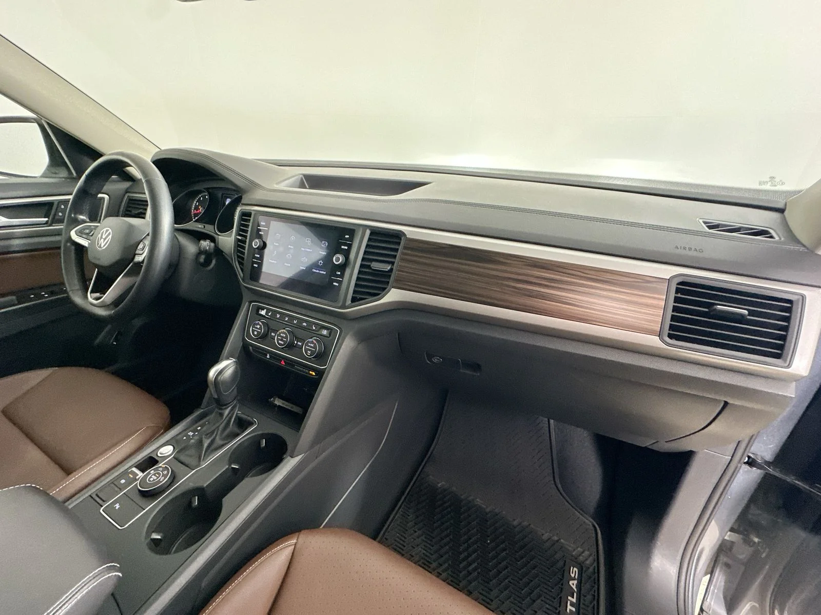 Used 2021  Volkswagen  image 45