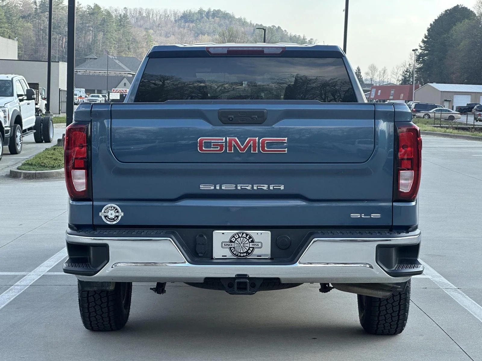 Used 2024 Downpour Metallic GMC SLE image 6