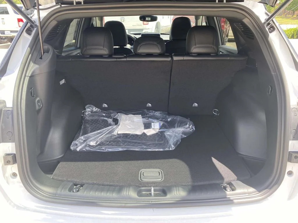New 2026 Bright White Clear-Coat Exterior Paint Jeep Trailhawk image 8