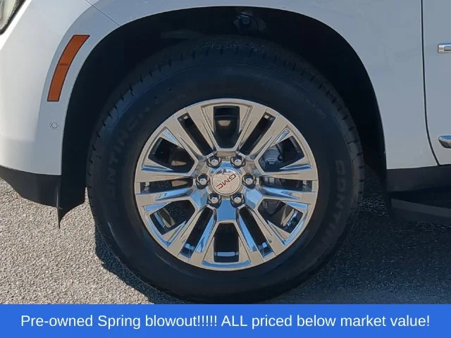 Used 2025 White GMC Denali image 18