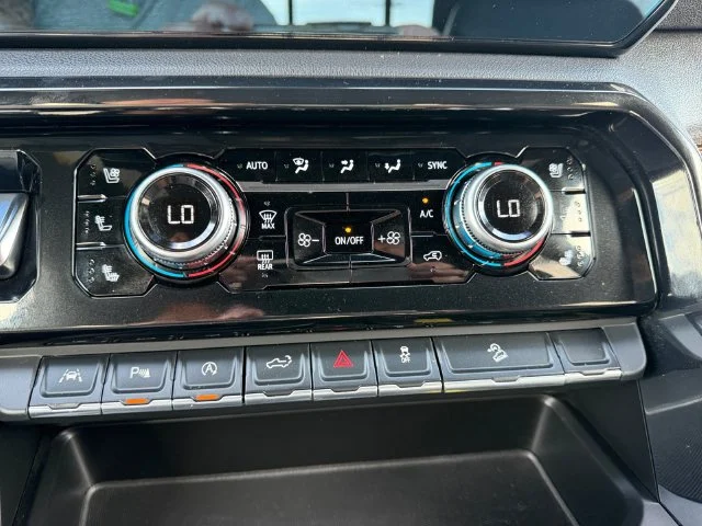 Used 2024 Gray GMC AT4 image 18
