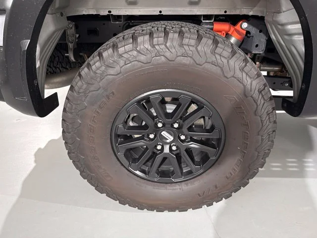 Used 2025 White Ford Raptor image 9