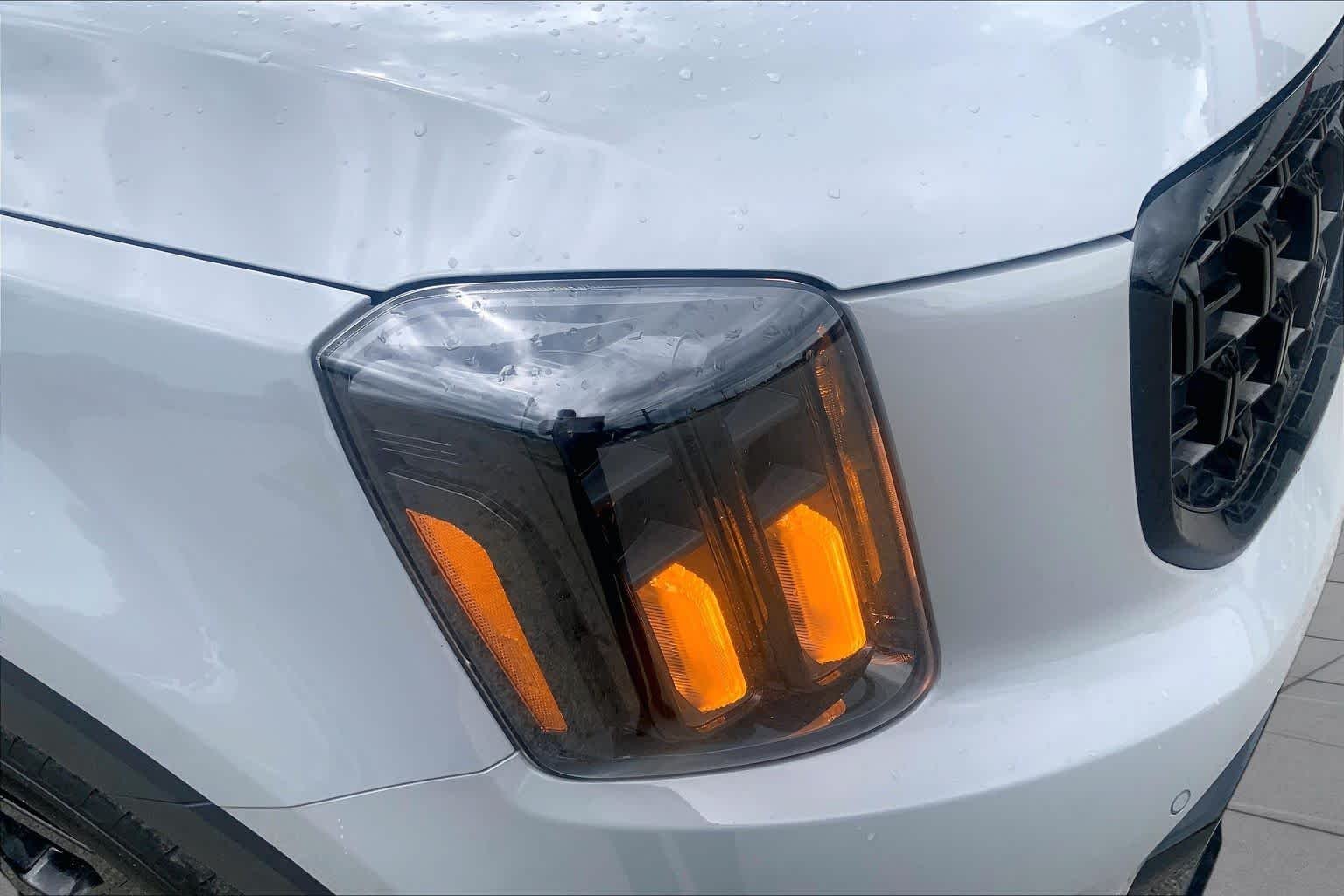 Certified Used 2024 Wolf Gray Kia SX X-Line image 27