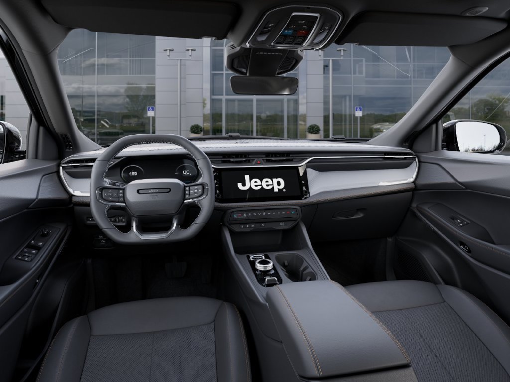 New 2026 Diamond Black Crystal Pearl-Coat Exterior Paint Jeep Limited image 14