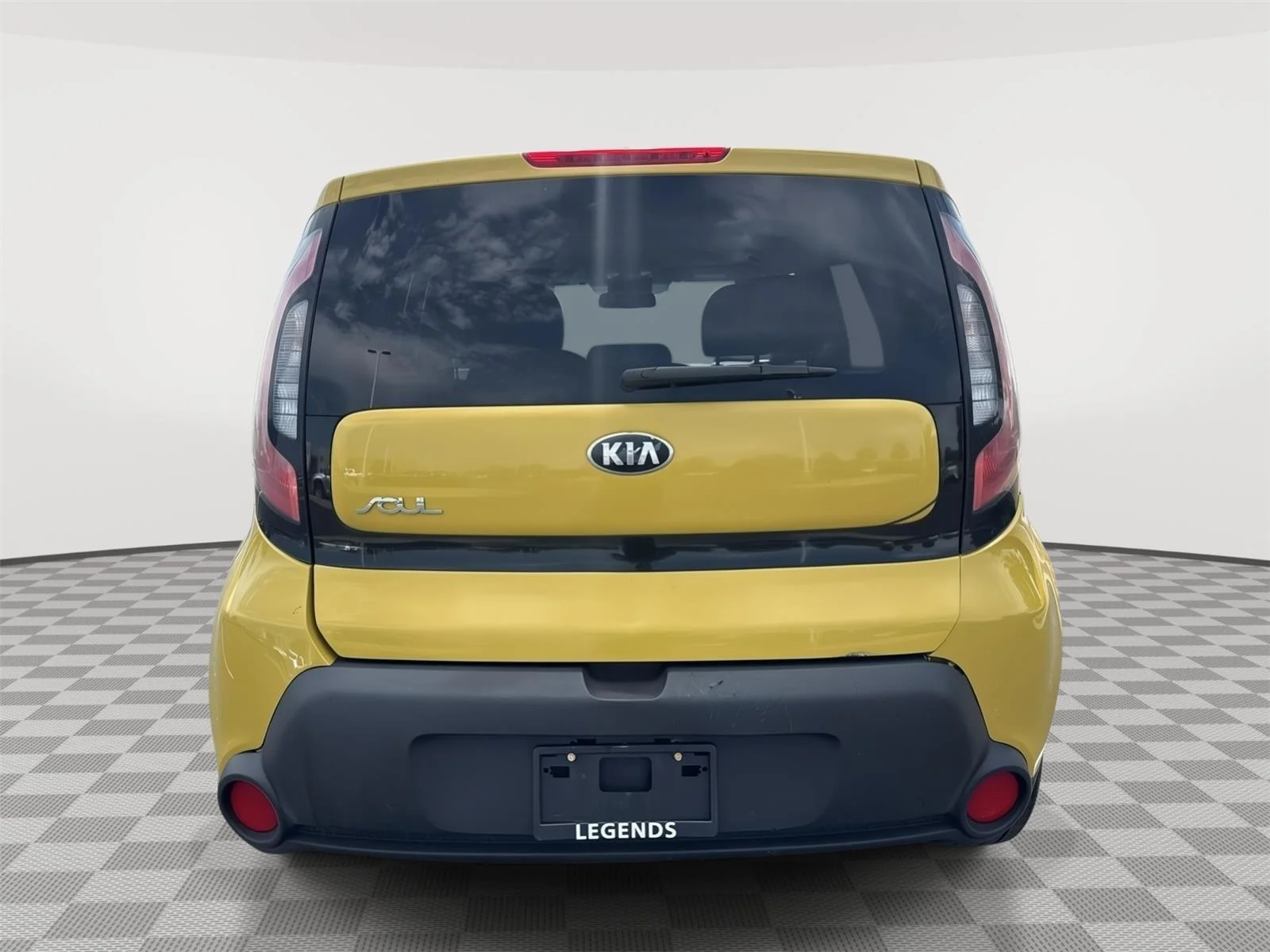 Used 2014 Solar Yellow Kia + image 12